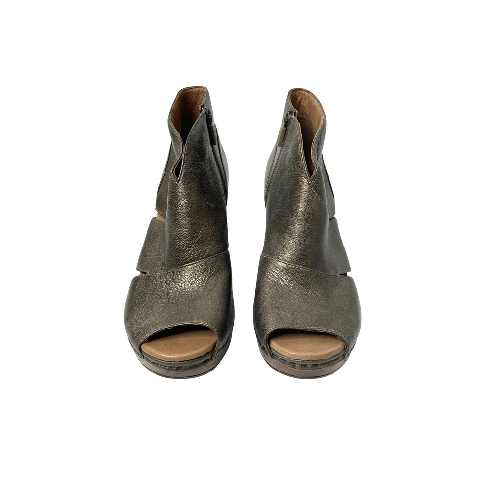 NEW Dansko‎ Delphina peep toe leather ankle booties Size 38 bronze metallic - Picture 2 of 9